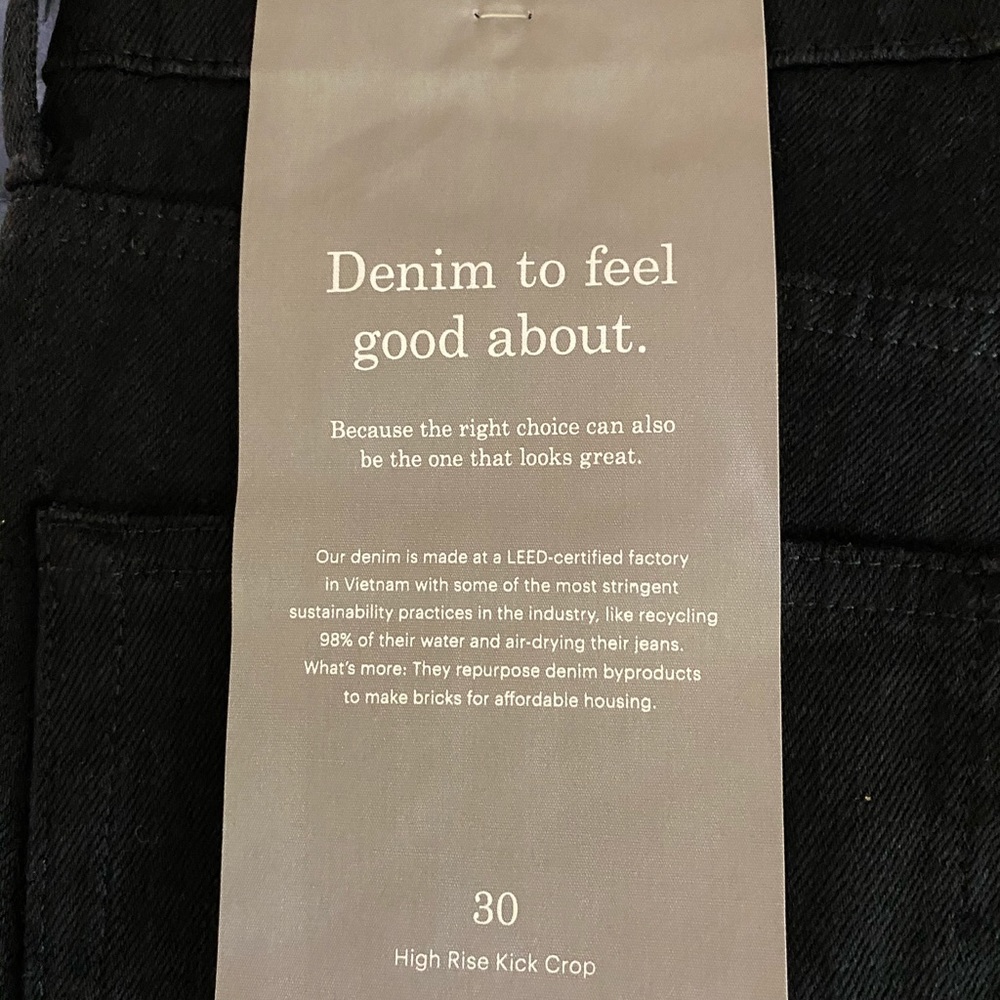 NWT Everlane Size 30 High Rise Kick Crop Jeans.